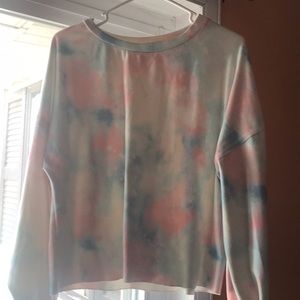 Long sleeve crew neck